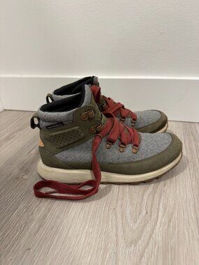 Merrell Classic Chukka Shoes - Women's - US 7.5